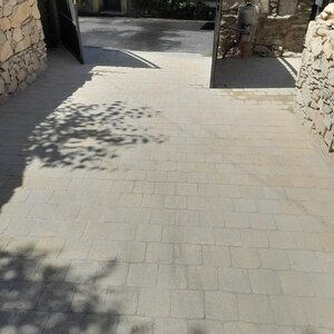 Pose de clôture souple, sur mur de clôture 2024-10-13 at 14.44.10 (3)