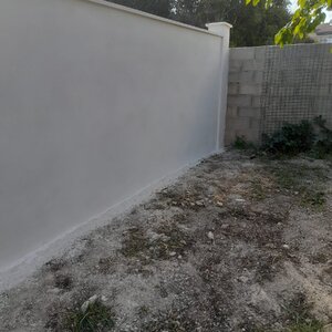 Création d'un mur de clôture + ravalement de mur existant 17.41.28 (1)