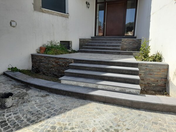 Escaliers et parement