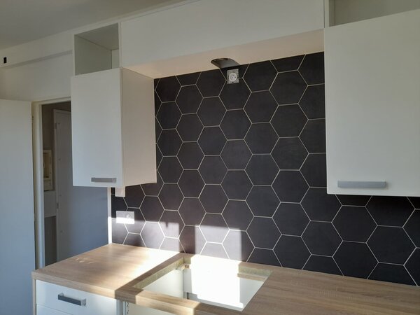 Rénovation cuisine, revêtement du sol et pose de faïence 7